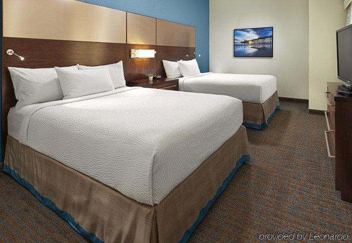 By Marriott Angeles Redondo 3*